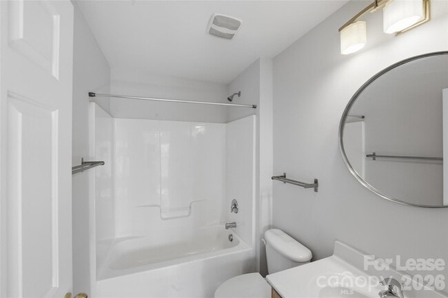 Building Photo - 4957 Sunburst Ln