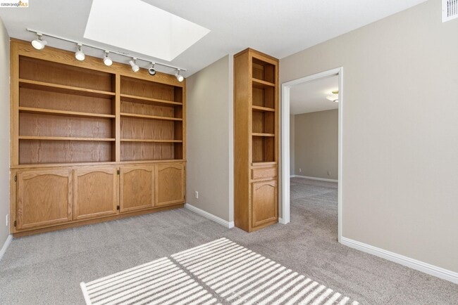 Building Photo - 1077 Bellamy Ct