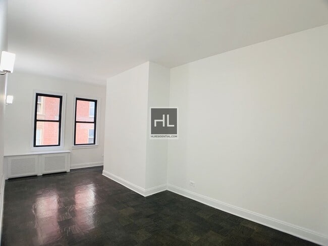 Building Photo - 235 W 22nd St