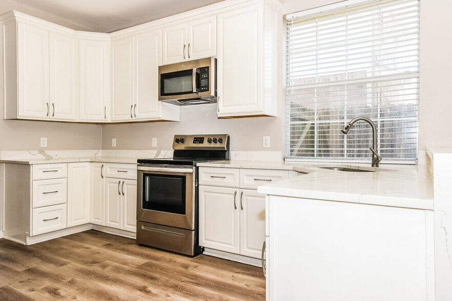 Building Photo - 1333 Mill Wood Ln