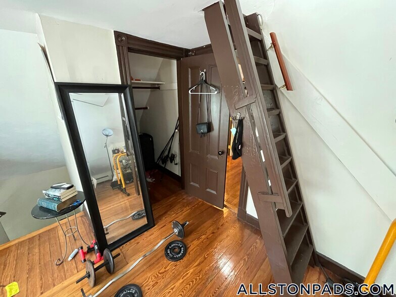 Building Photo - 7 Prescott Pl