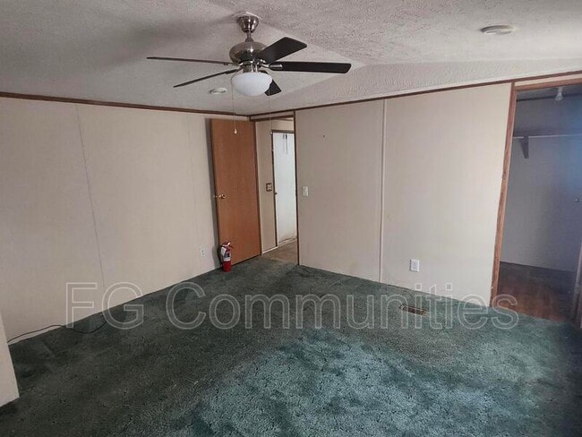 Building Photo - 2015 Keith Ln