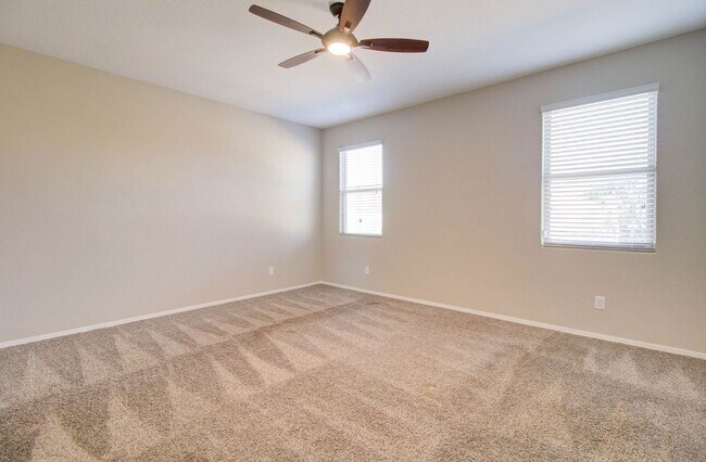 Building Photo - 42098 W Balsa Dr