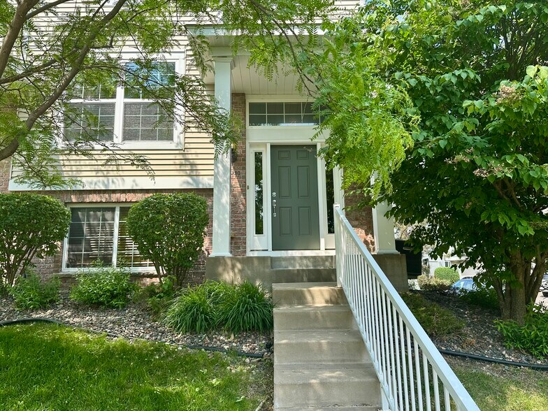 Building Photo - 15119 Fanning Dr N