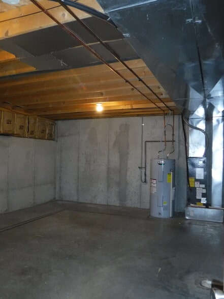 Building Photo - 5602A Beechwood Blvd