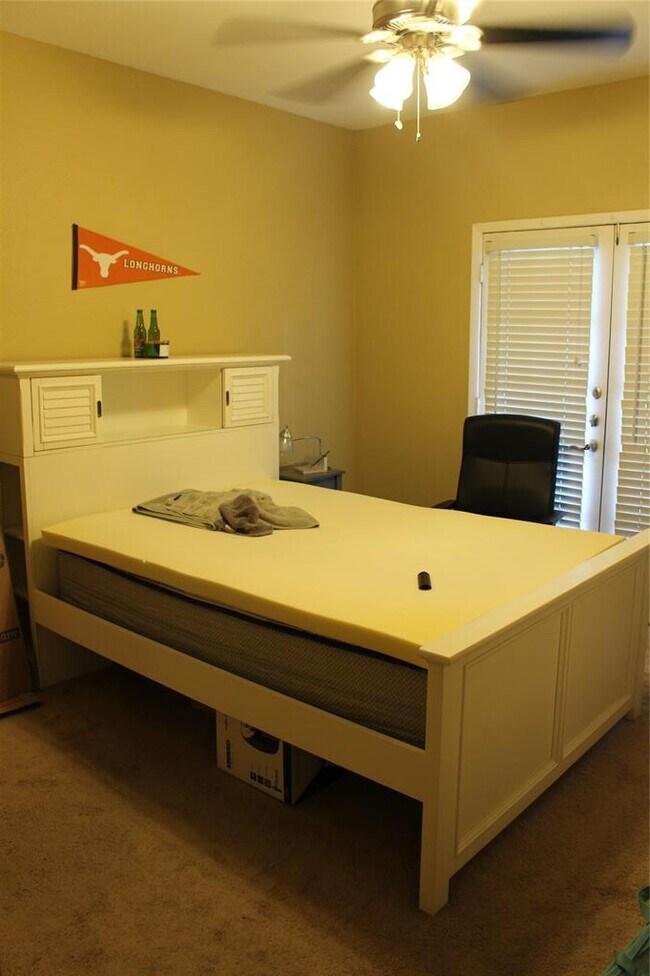 Building Photo - 2801 Rio Grande St