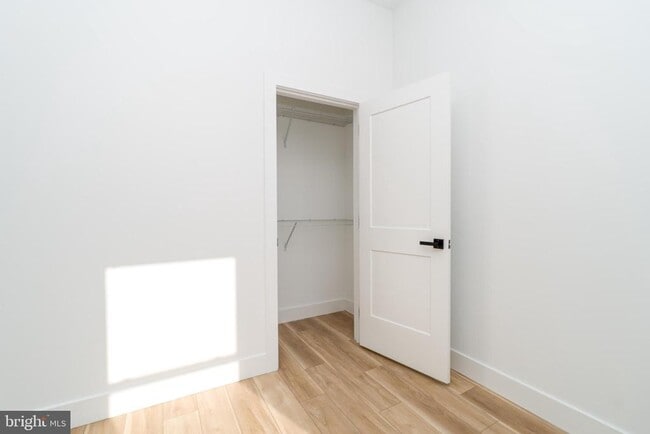 Building Photo - 2700 E Auburn St