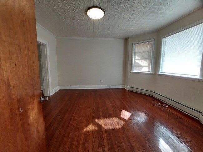 Building Photo - 104 Avenue A