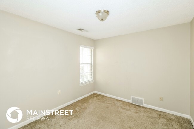 Building Photo - 1602 Far Dr