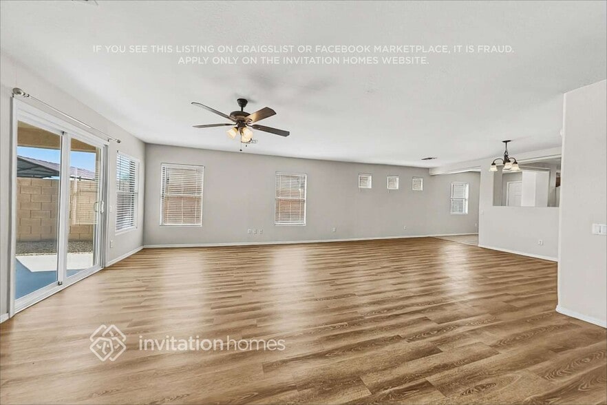 Building Photo - 43893 W Cowpath Rd