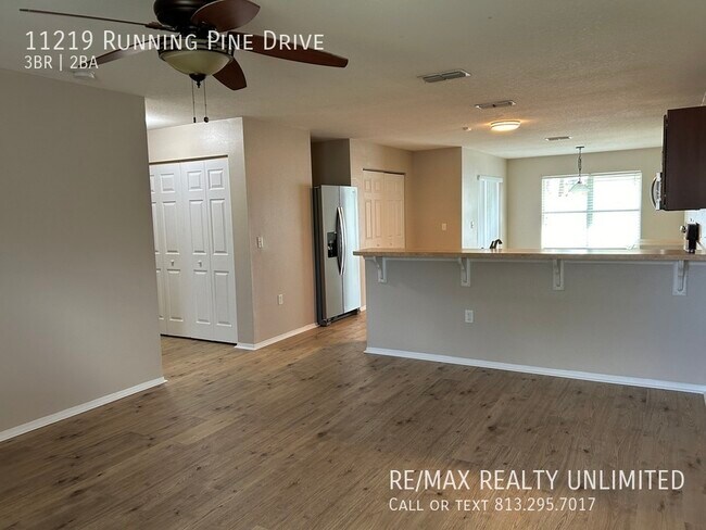 Building Photo - 11219 Running Pine Dr