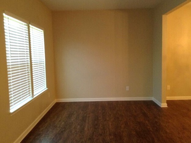 Building Photo - 3972 Harmattan Dr