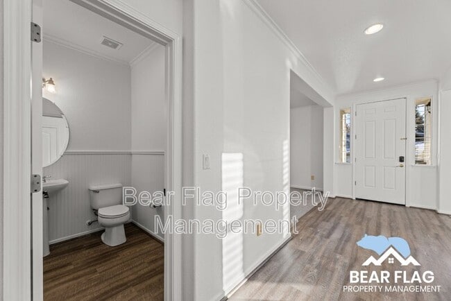 Building Photo - 801 Auburn Woods Ct