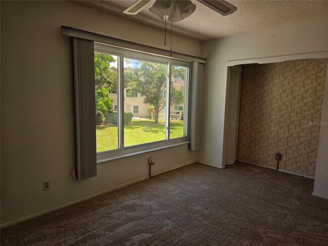 Building Photo - 2256 Philippine Dr