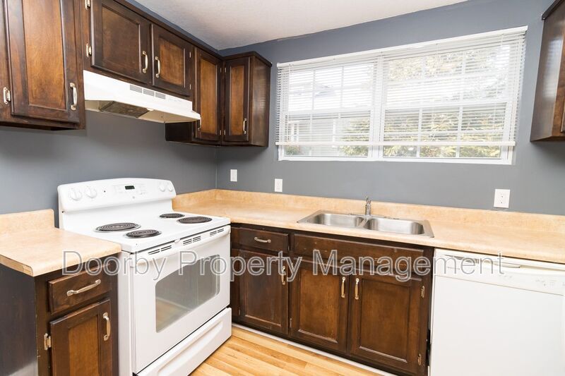 Building Photo - 1707 Kirby Ave