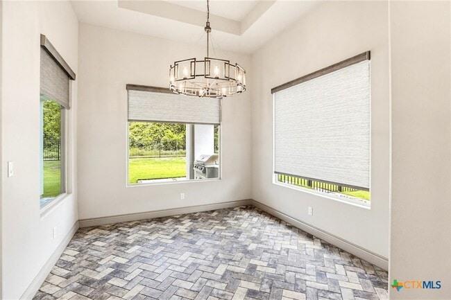 Building Photo - 2447 Wallaby Cir