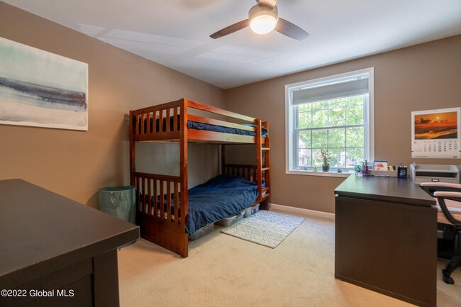 Building Photo - 3 Deerwood Ct