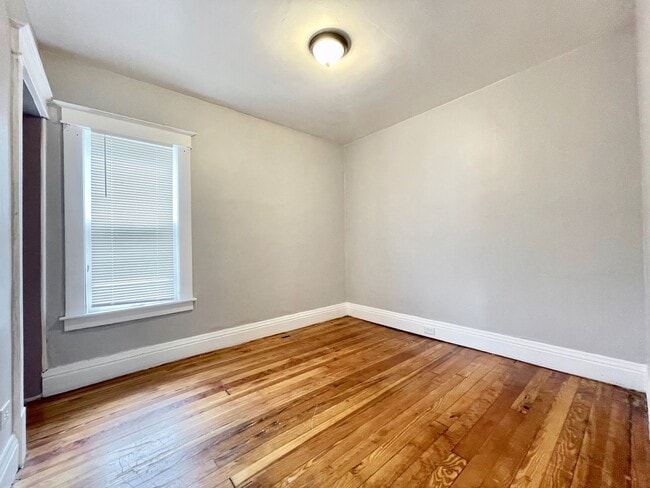 Building Photo - Two Bedroom Home in Muskegon