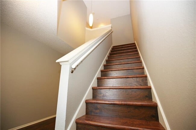 Building Photo - 12903 Humphrey Dr