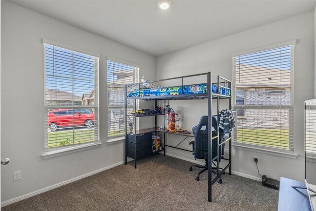 Building Photo - 5405 N Wind Ln