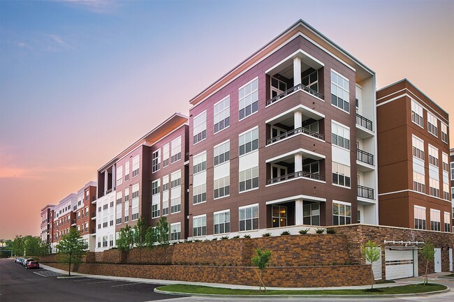 Building Photo - The Vue Beachwood