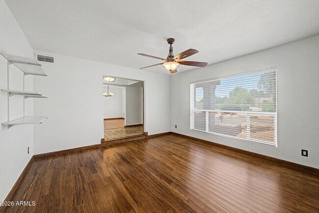 Building Photo - 6133 E Mountain View Rd