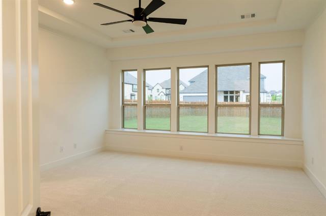 Building Photo - 14902 Hometown Dr
