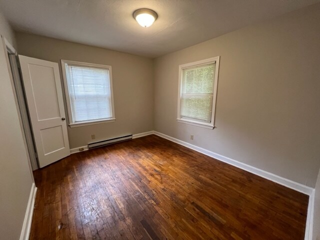 Building Photo - 1004 Idlewood Dr