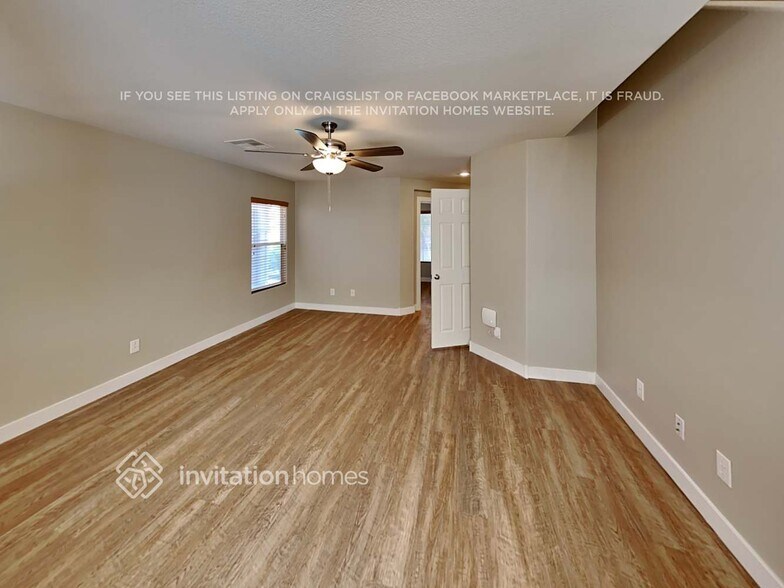 Building Photo - 636 Port Talbot Ave