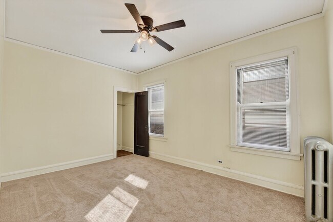 Building Photo - 8018 S Sangamon St