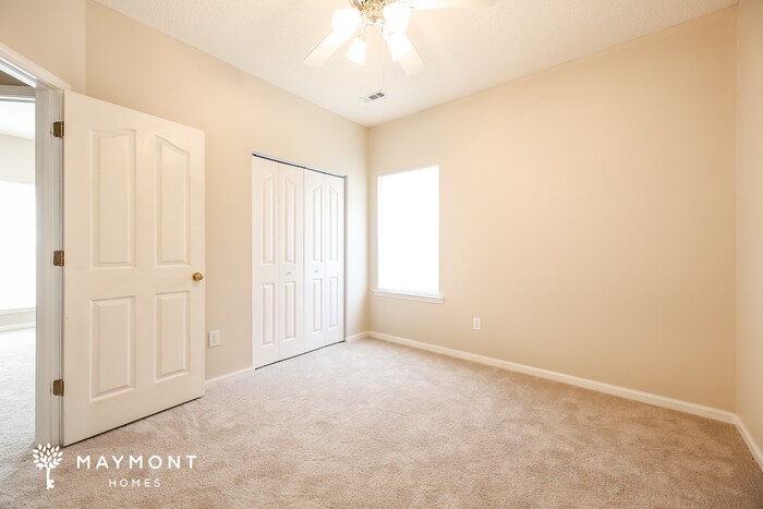 Building Photo - 122 Lantana Ct