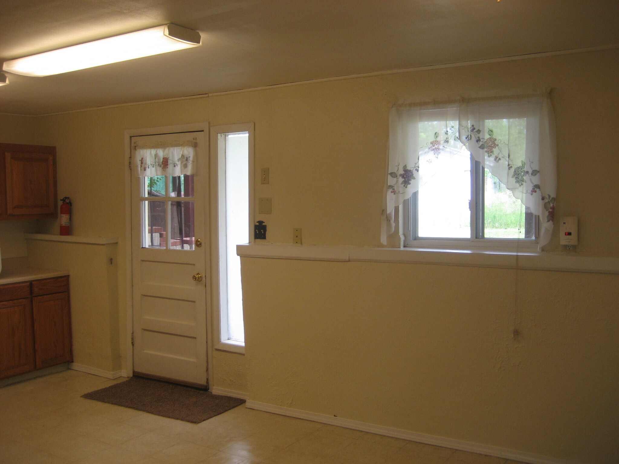 Building Photo - 780 Kilmer St
