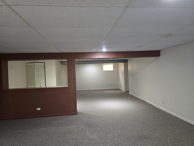 Building Photo - 2135 Feldott Ln