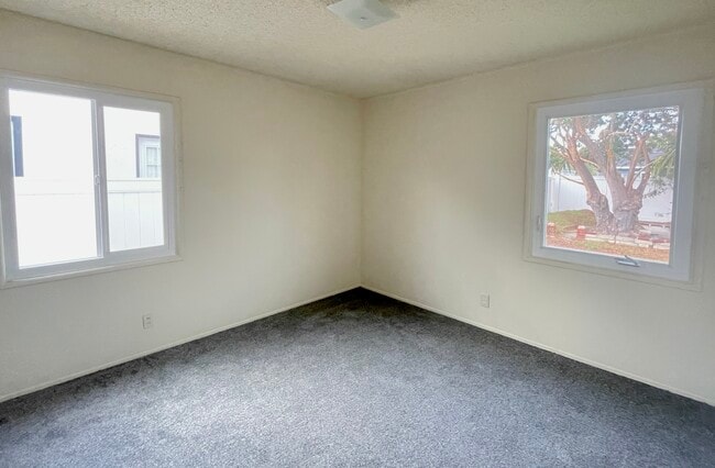 Second bedroom / back-yard view - 4137 W 173rd St