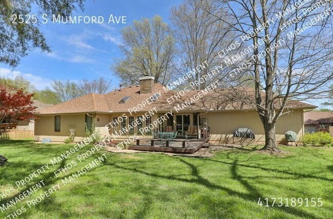 Building Photo - 2525 S Mumford Ave