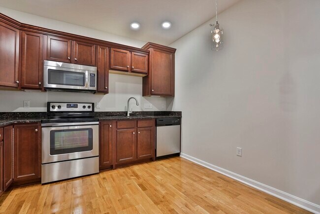 Building Photo - 57 Augustus Ct