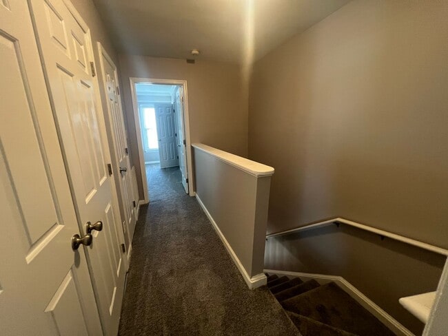 Building Photo - 4460 Roller Ct