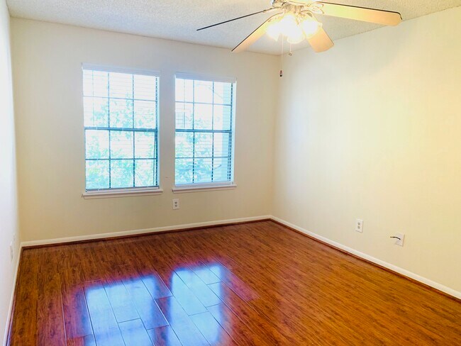Building Photo - 3103 Windchase Blvd