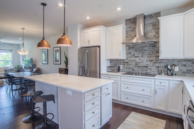 Building Photo - 3826 Sky Haven Dr