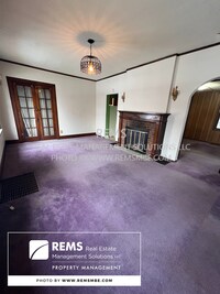 Building Photo - 1016-1016 Vine St