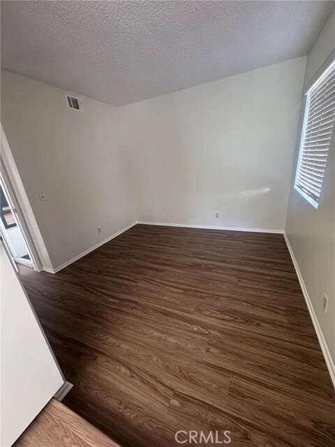 Building Photo - 971 Longview Dr