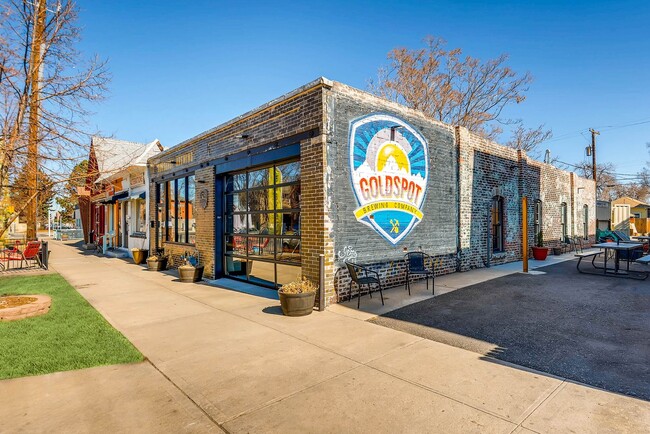 Building Photo - 6665 Knox Ct