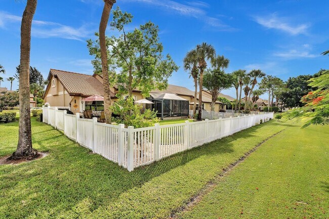Building Photo - 8099 Cassia Dr