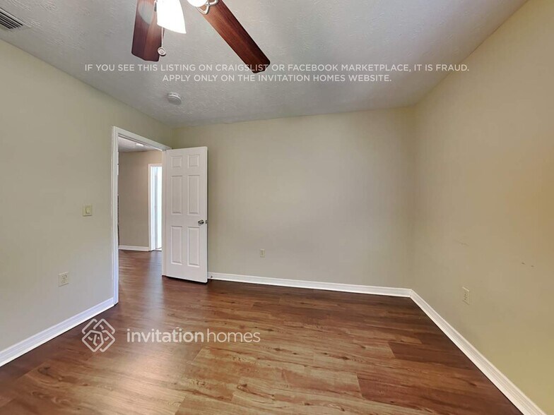 Building Photo - 906 Belle Timbre Ave