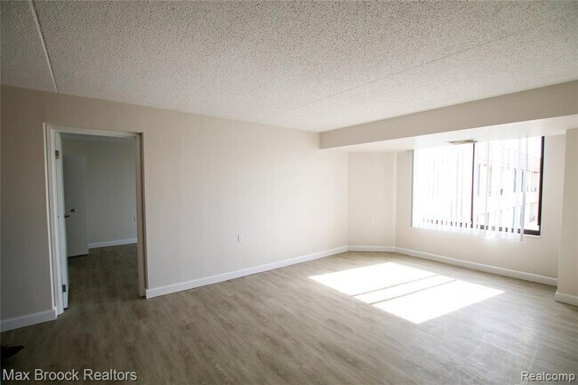 Building Photo - 24111 Civic Center Dr