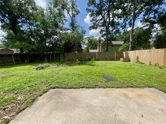 Building Photo - 4502 Mossygate Dr
