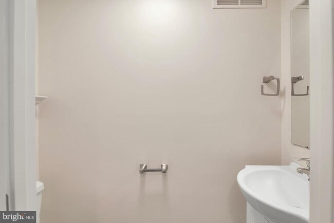 Building Photo - 8229 Jumpers Hole Rd