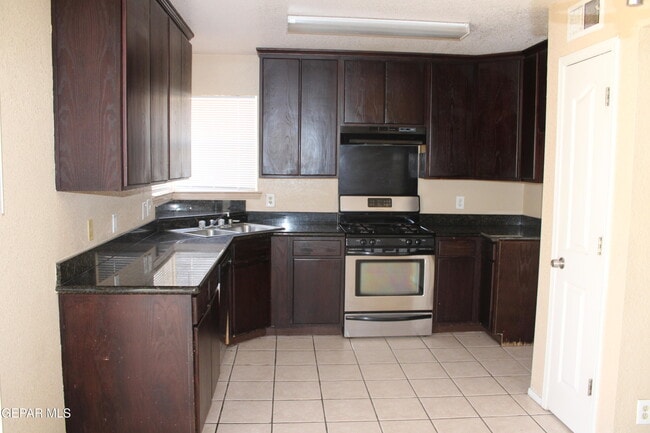 Building Photo - 11823 Vere Leasure Dr