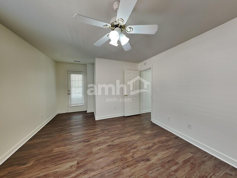 Building Photo - 6111 Creft Cir