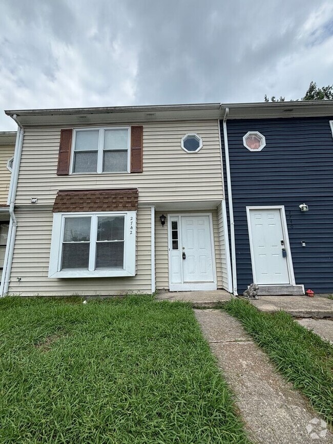 Building Photo - Beautiful 3 bedroom 1.5 Bath Fully Remodel...